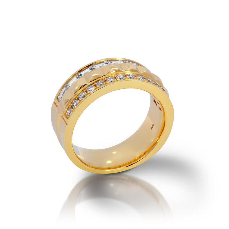 Davis Classics 14k Yellow Gold Pyramid-Inspired Diamond Fashion Band