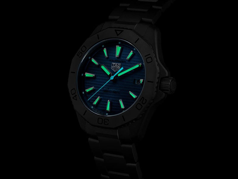 TAG Heuer Titanium Aquaracer Professional 200 Solargraph Watch