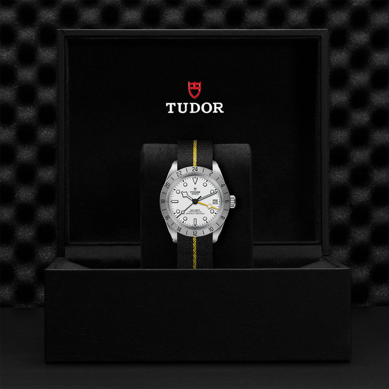 TUDOR Black Bay Pro
