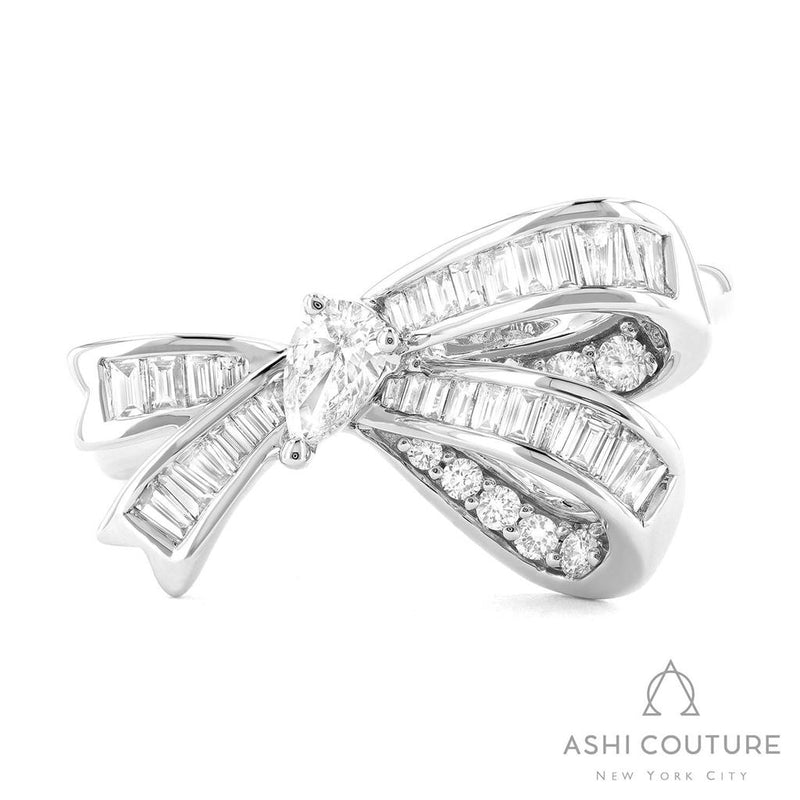 Davis Classics 18k White Gold Couture Midjourney Pear Bow Diamond Fashion Ring
